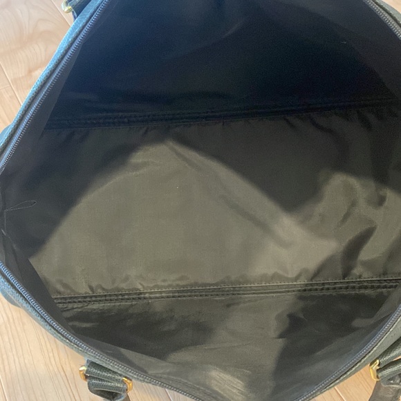 Textures green duffel bag - Picture 6 of 7